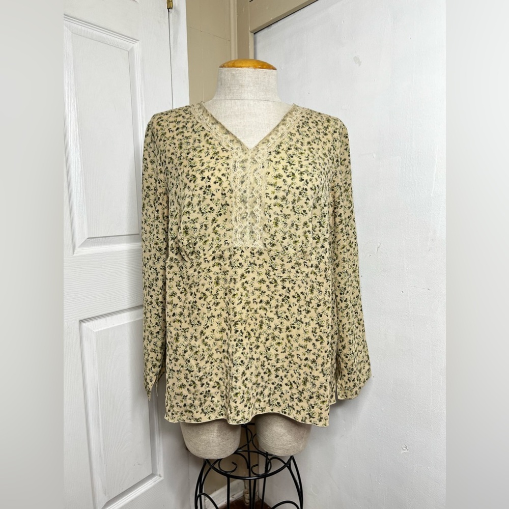 Venezia Blouse For Women 22/24 Pre Owned Excellent Condition Long Sleeve